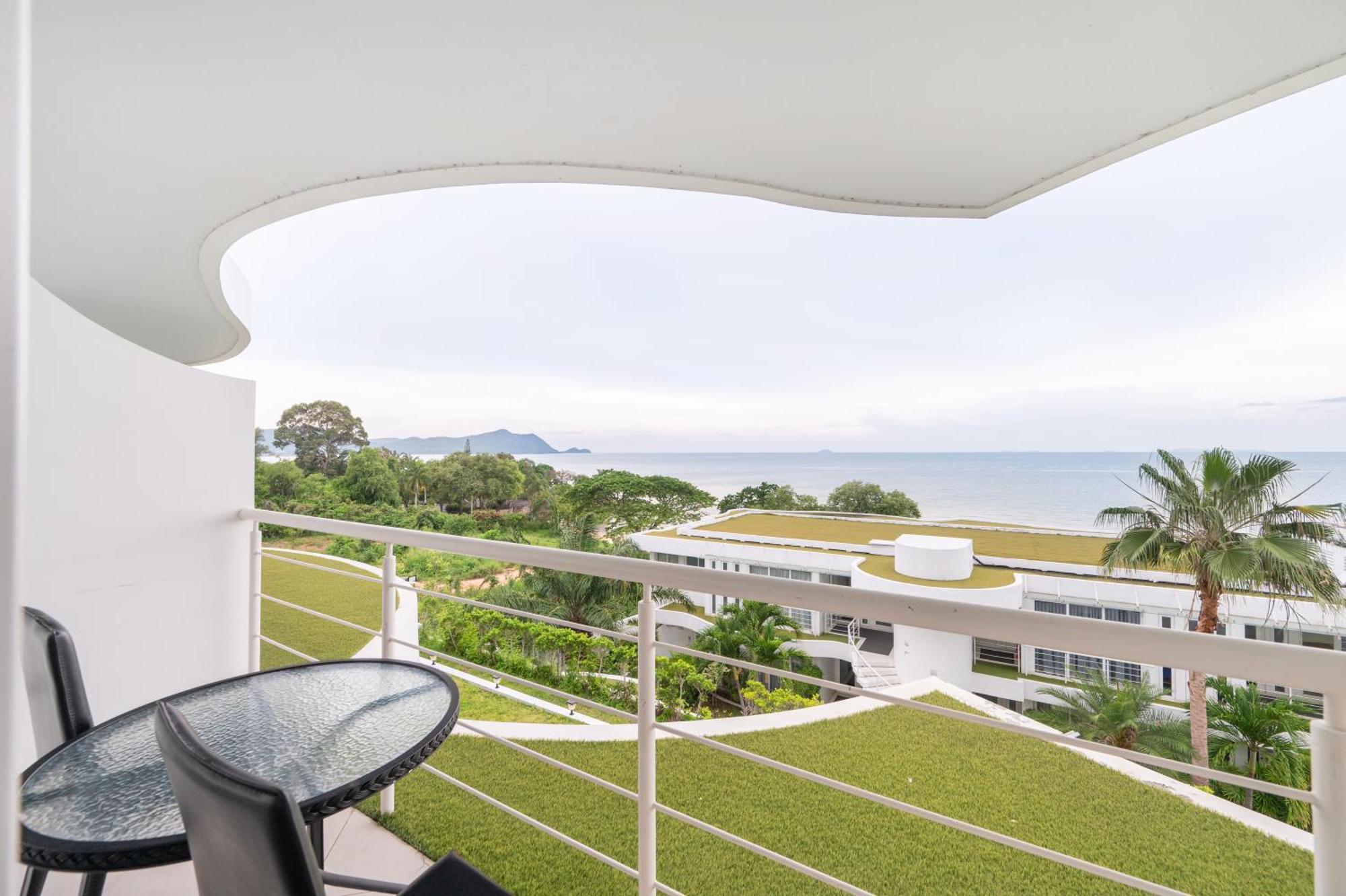 Pure Sunset Beach - Ocean View Room, Pattaya 나 좀티엔 외부 사진