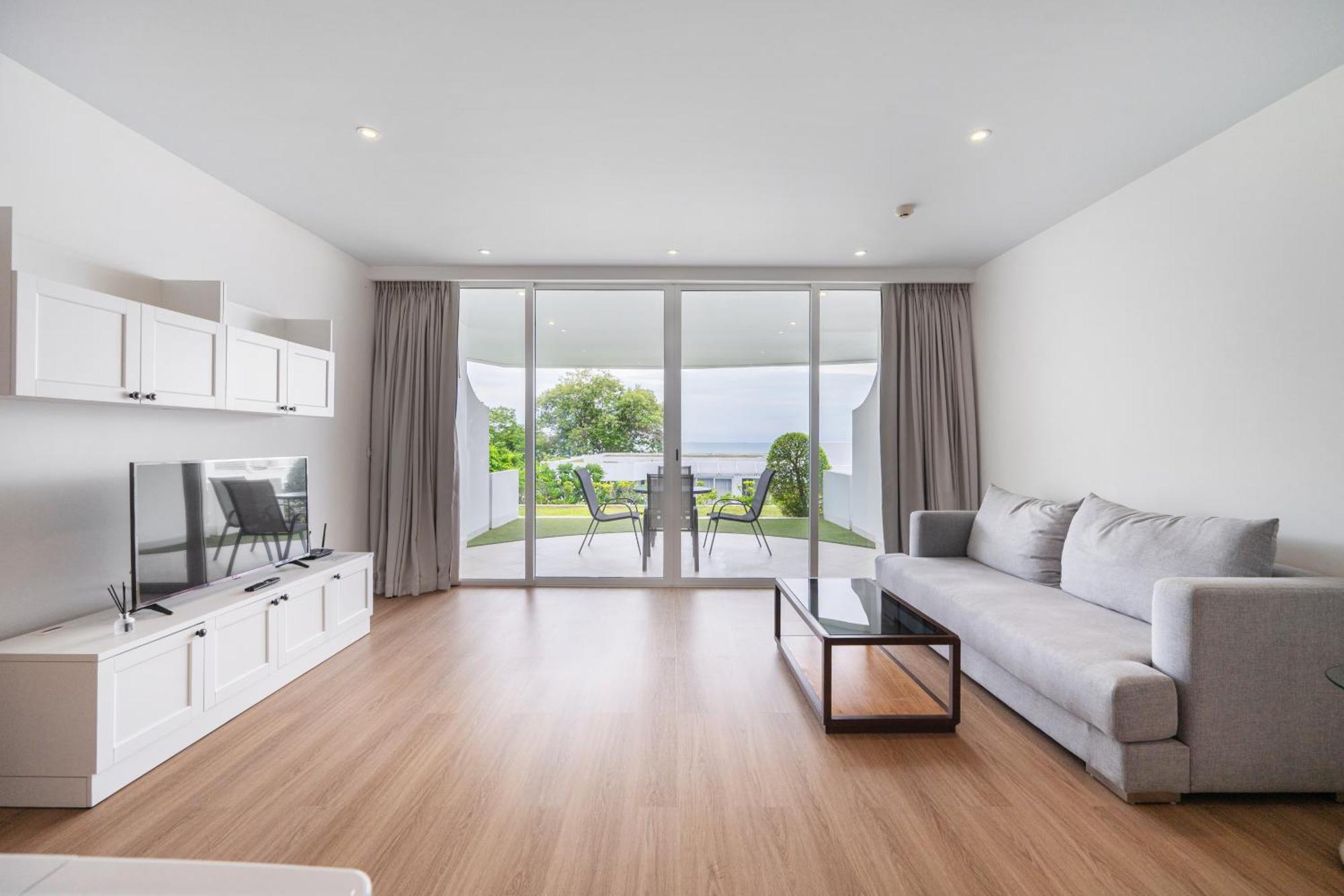 Pure Sunset Beach - Ocean View Room, Pattaya 나 좀티엔 외부 사진
