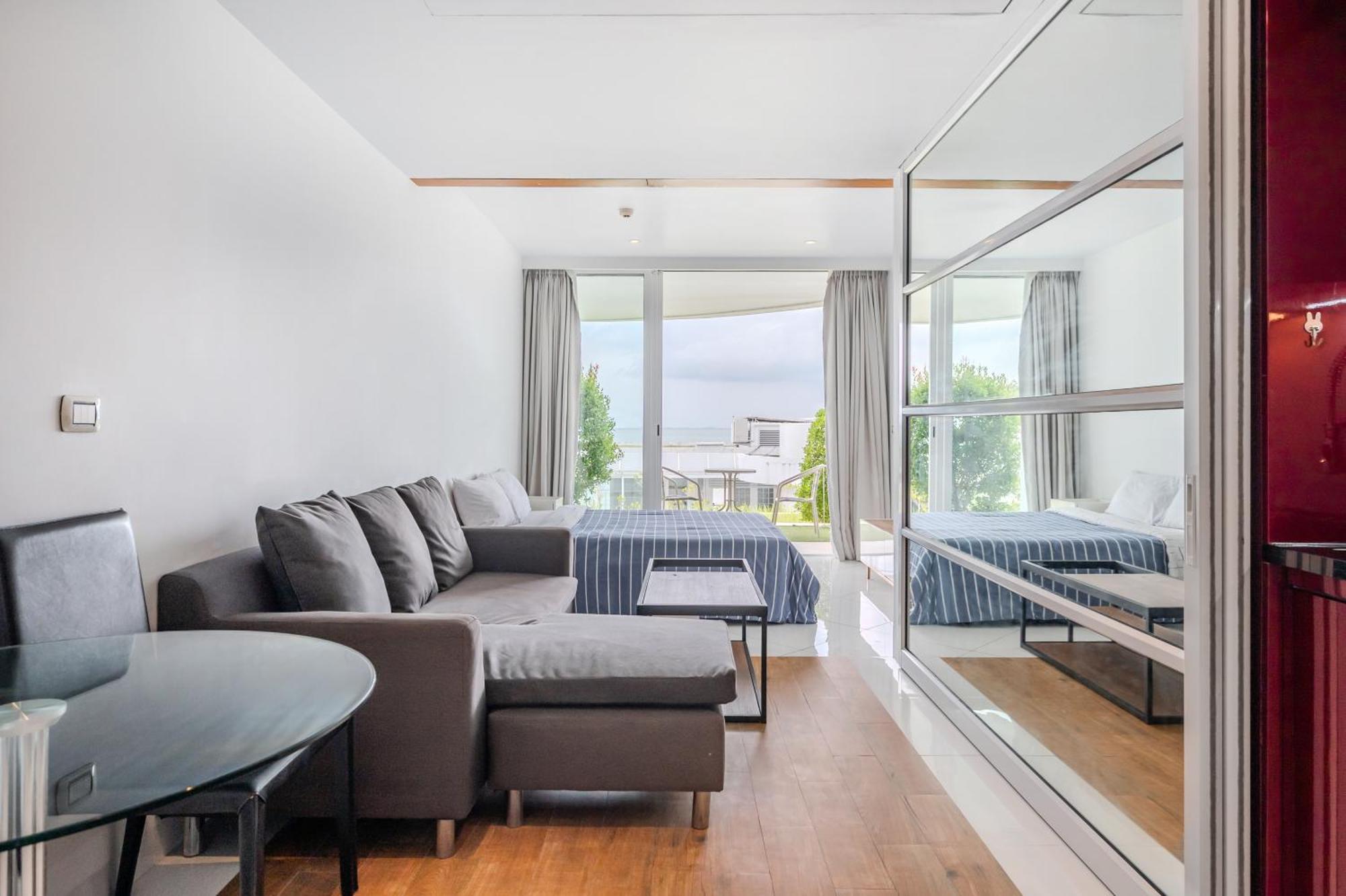 Pure Sunset Beach - Ocean View Room, Pattaya 나 좀티엔 외부 사진